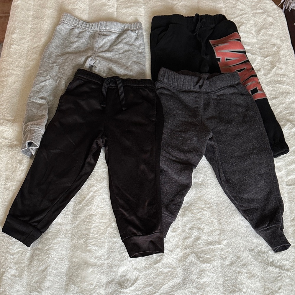 Boys 2T Kids Sweatpants 4pc Set Black & Gray Color